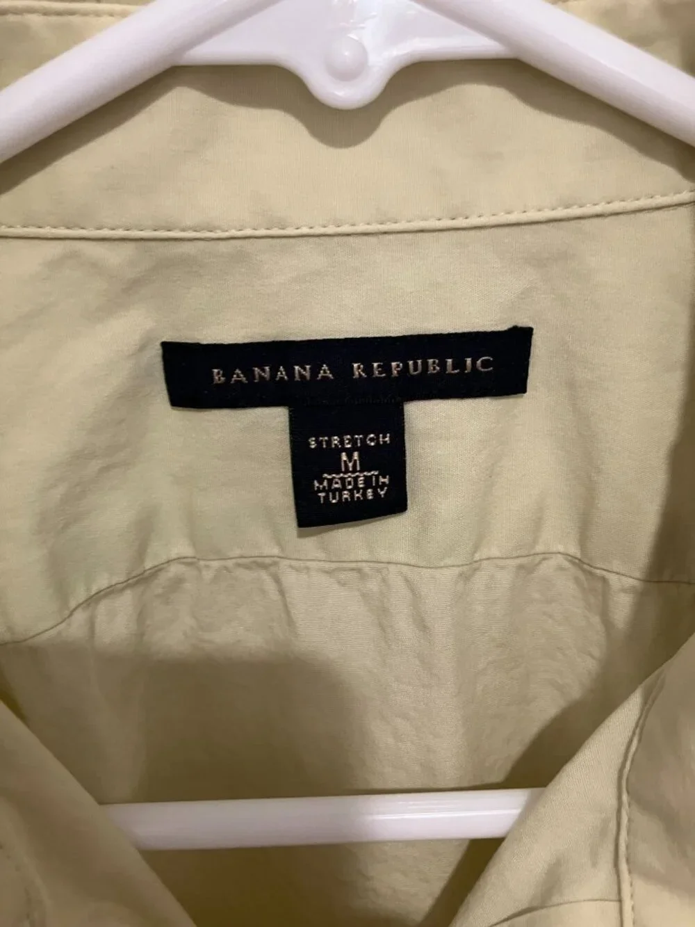 Banana Republic Men's Light Yellow Stretch Long Sleeve Button Down Shirt Size M